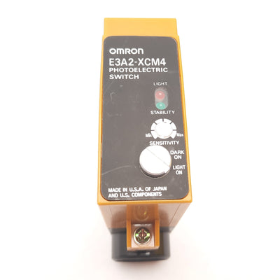 New Other Omron E3A2-XCM4 Fiber Optic Amplifier, 24-240VAC 12-240VDC, SPDT, 3A 250VAC