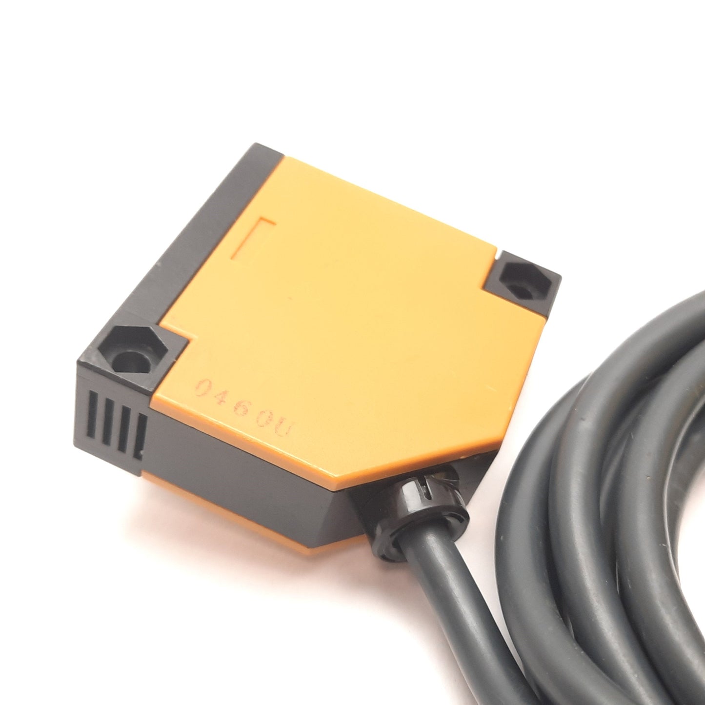 Used Omron E3JK-DS30M1 Diffuse Reflective Photoelectric Sensor, 300mm, 12-240V