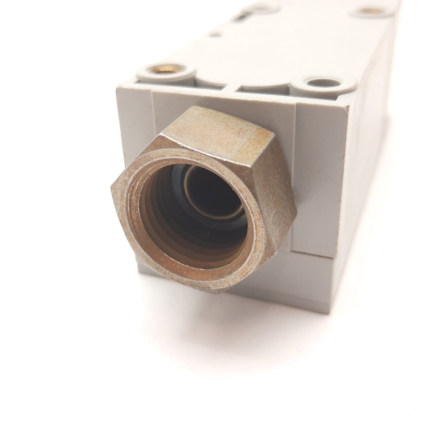 Used Allen Bradley 802PR-LBAA1 Inductive Proximity Sensor, 17mm, 40-1325VAC, 0.025A