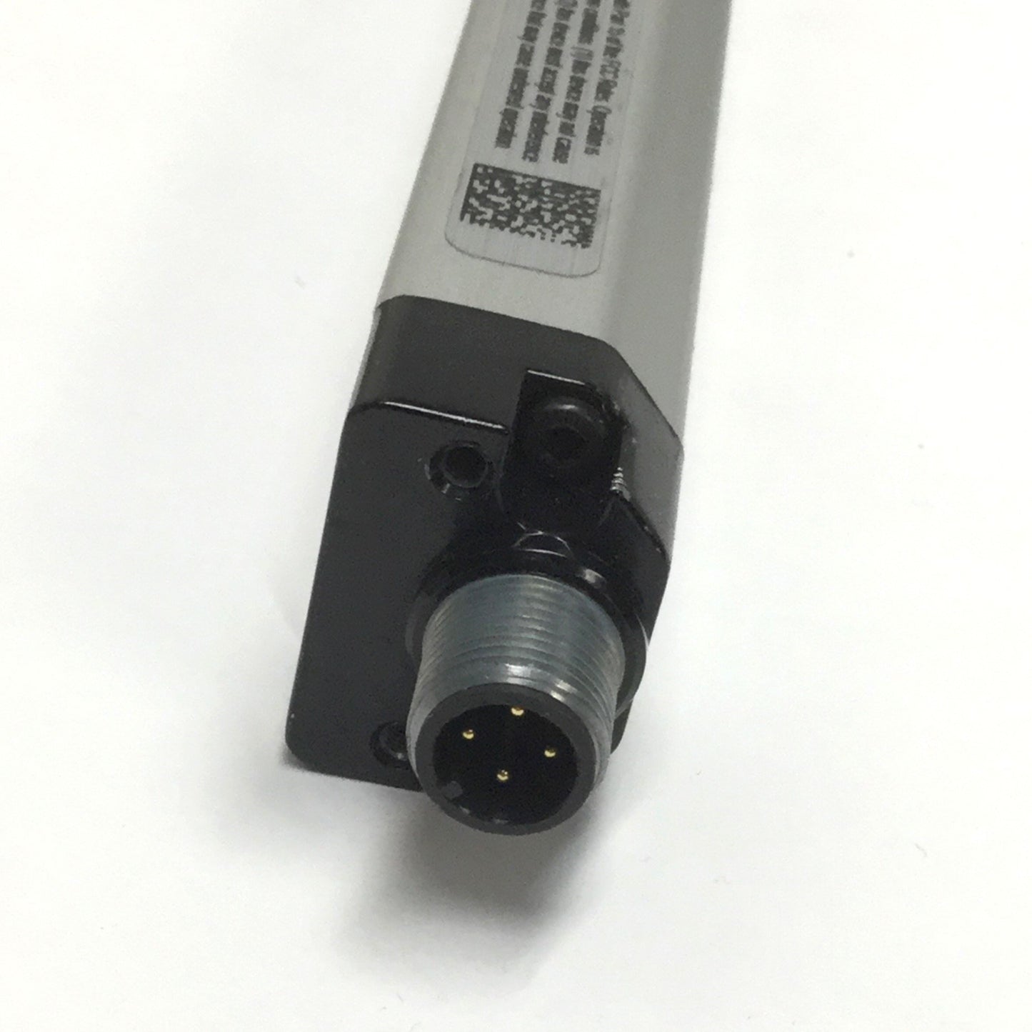 New – Open box Banner WLS28-2XWGRXX3-0850X24Q Multicolor LED Strip Light 850mm, White Green Red