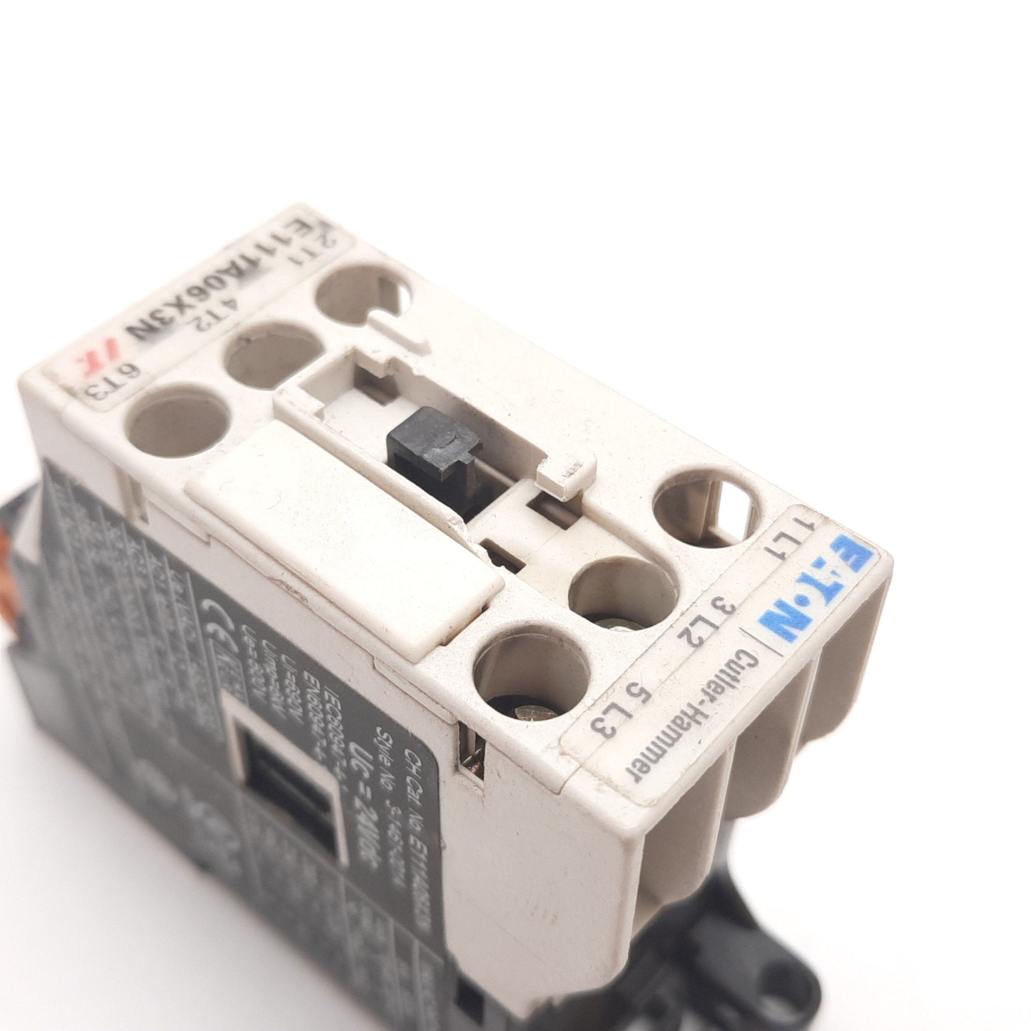 Used Eaton Cutler Hammer E111A06X3N Motor Control Contactor 6A 600VAC, Bad Aux Mount