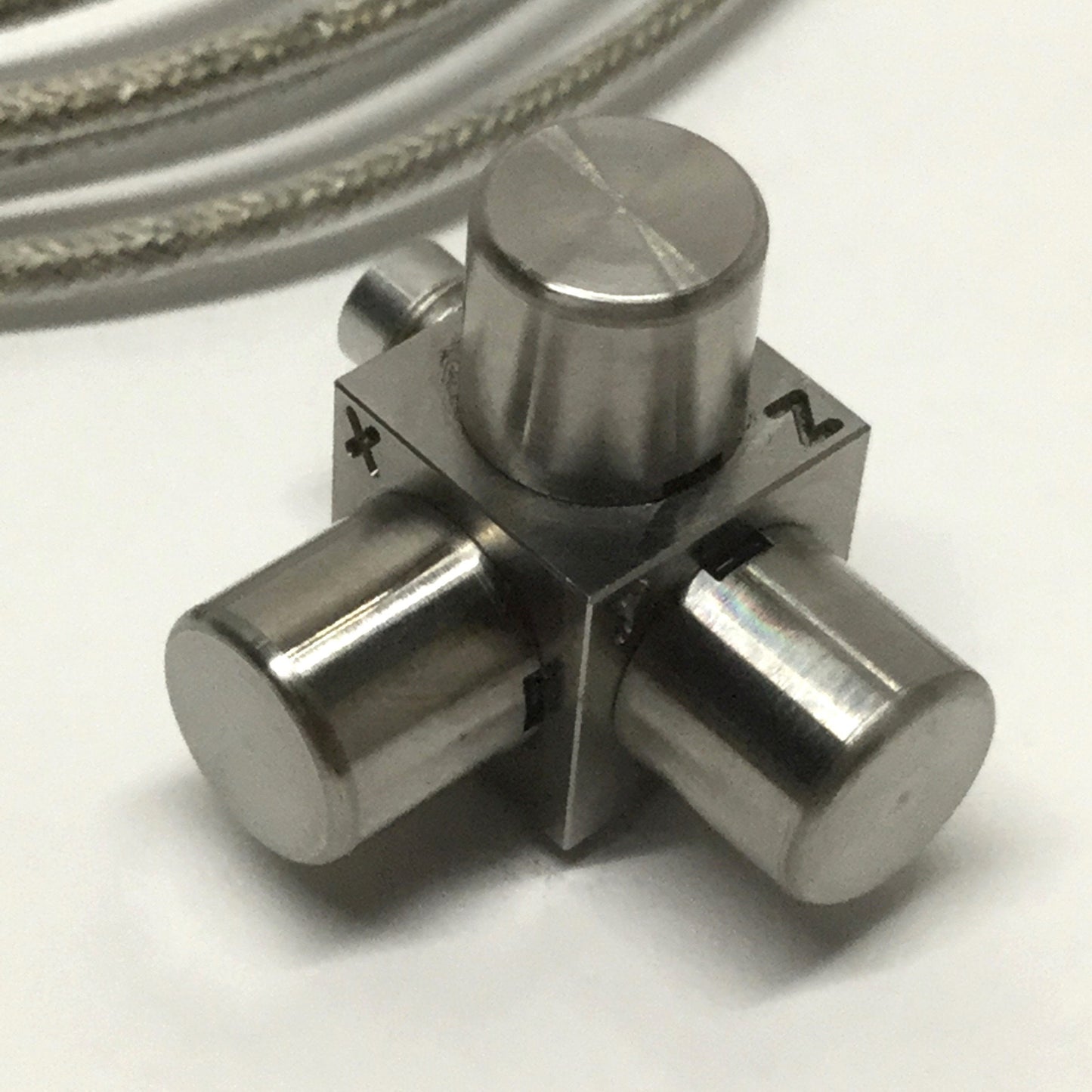 Used Omega ACC-301A Triaxial Accelerometer 3-Axis X-Y-Z Vibration Sensor 10mV/g 10kHz