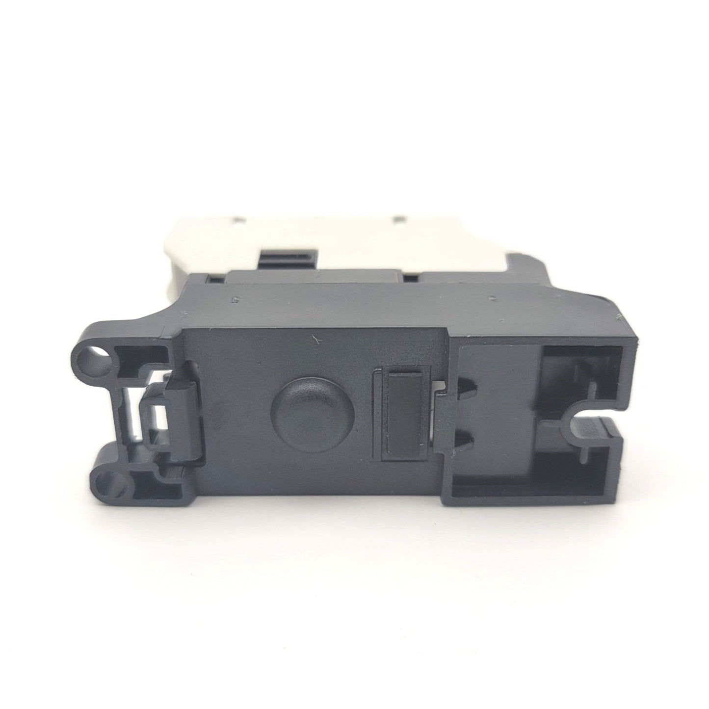 New – Open box Eaton E111A09X3N Non-Reversing Motor Contactor 3-Pole, 24VDC, 575VAC, 4kW, 9A