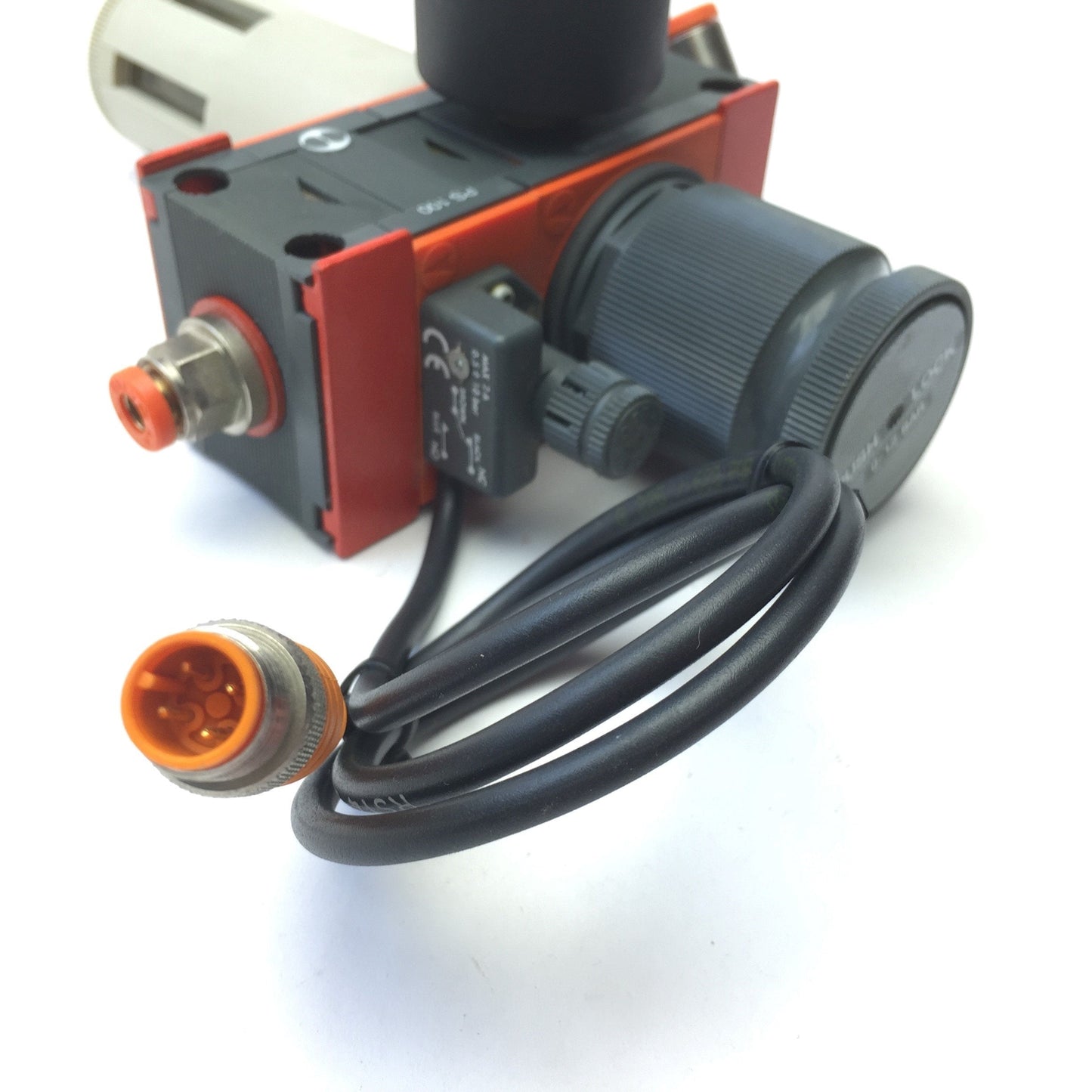 Used Skillair FR100 20 Pneumatic Air Filter Regulator & PS 100 Switch, 1/4" NPT, 20µm
