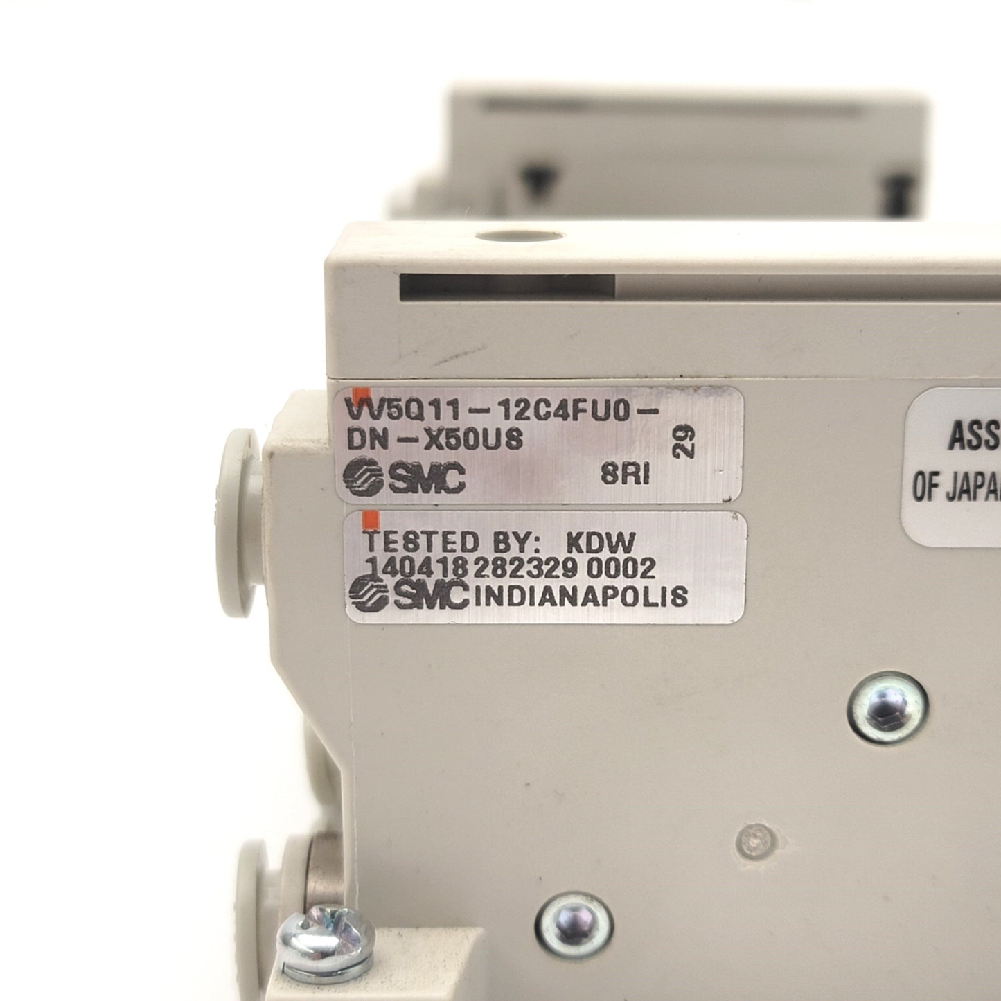 New – Open box SMC VV5Q11-12C4FU0-DN-X50US Plug-In Base Mount Manifold 12-Position 25-Pin DSub