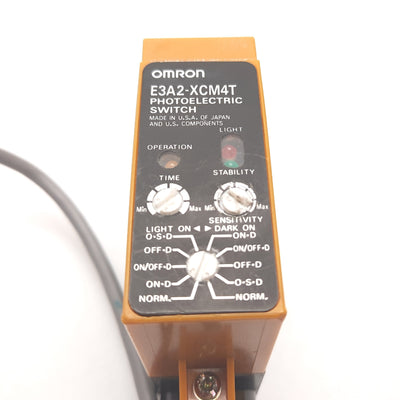 Used Omron E3A2-XCM4T Fiber Optic Photoelectric Switch 24-240VAC/12-240VDC 3A NPN/PNP