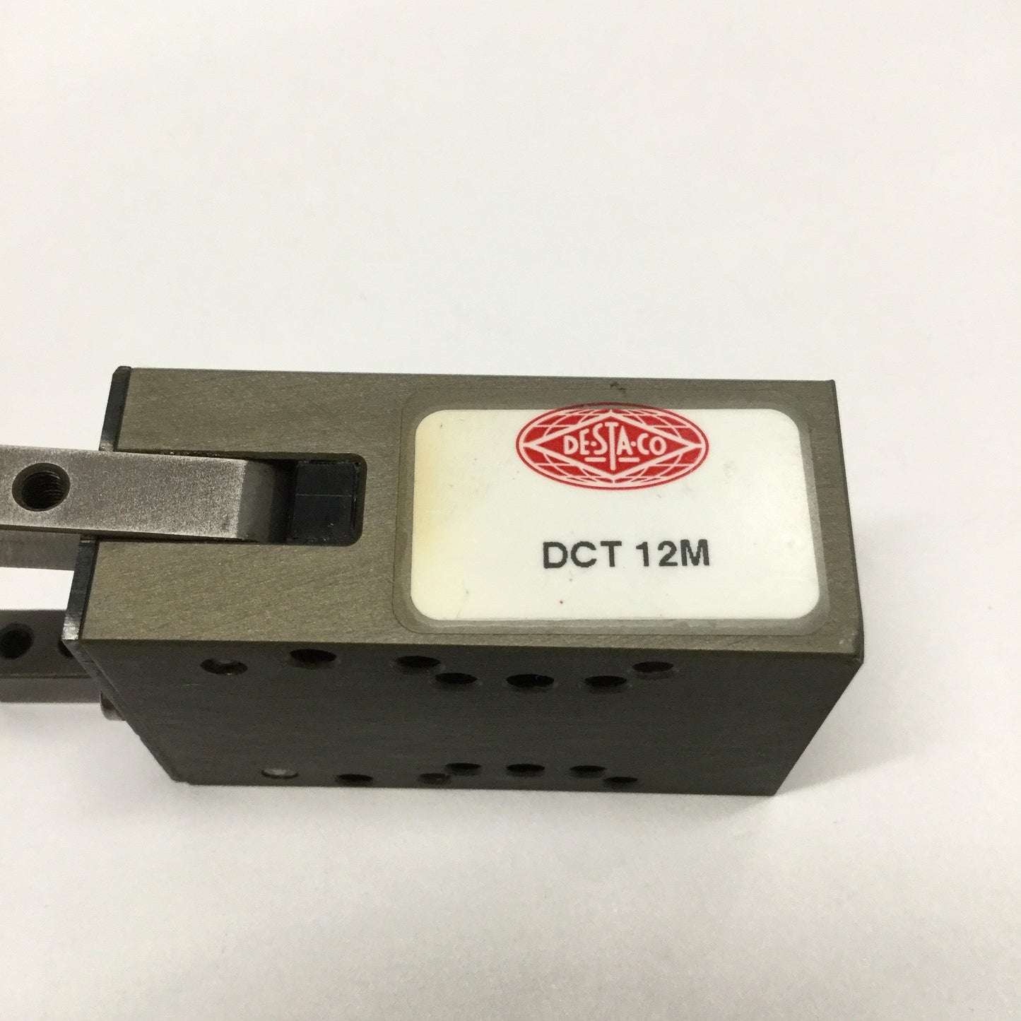 Used Destaco DCT-12M 2-Jaw Finger Angular Gripper, 180°, 7lbf at 100psi, 12mm Bore