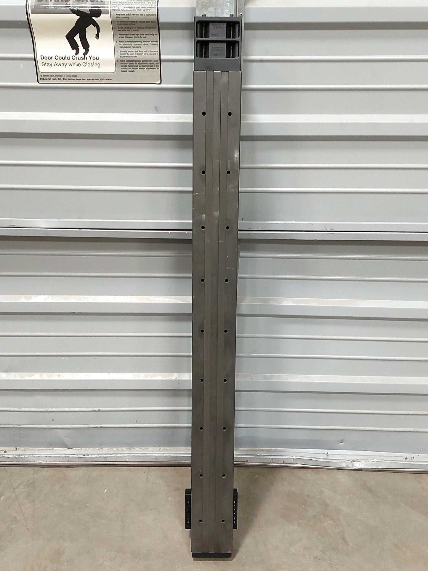 Used THK KR4620A-0790 Guided Linear Positioner 790mm Travel 20mm Lead NEMA 23 *Rust*