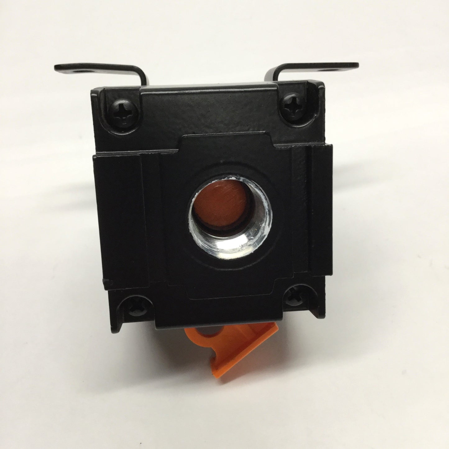 Used Wilkerson V28-04-0000 Manual Safety Lockout Exhaust Valve 1/2" NPT Ports 150psi