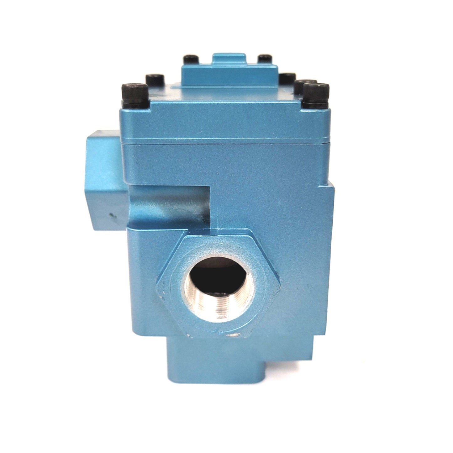 New MAC Valves 57D-52-RE 3-Way Balanced Spool Valve N.C. External Pilot, 3/4"NPTF