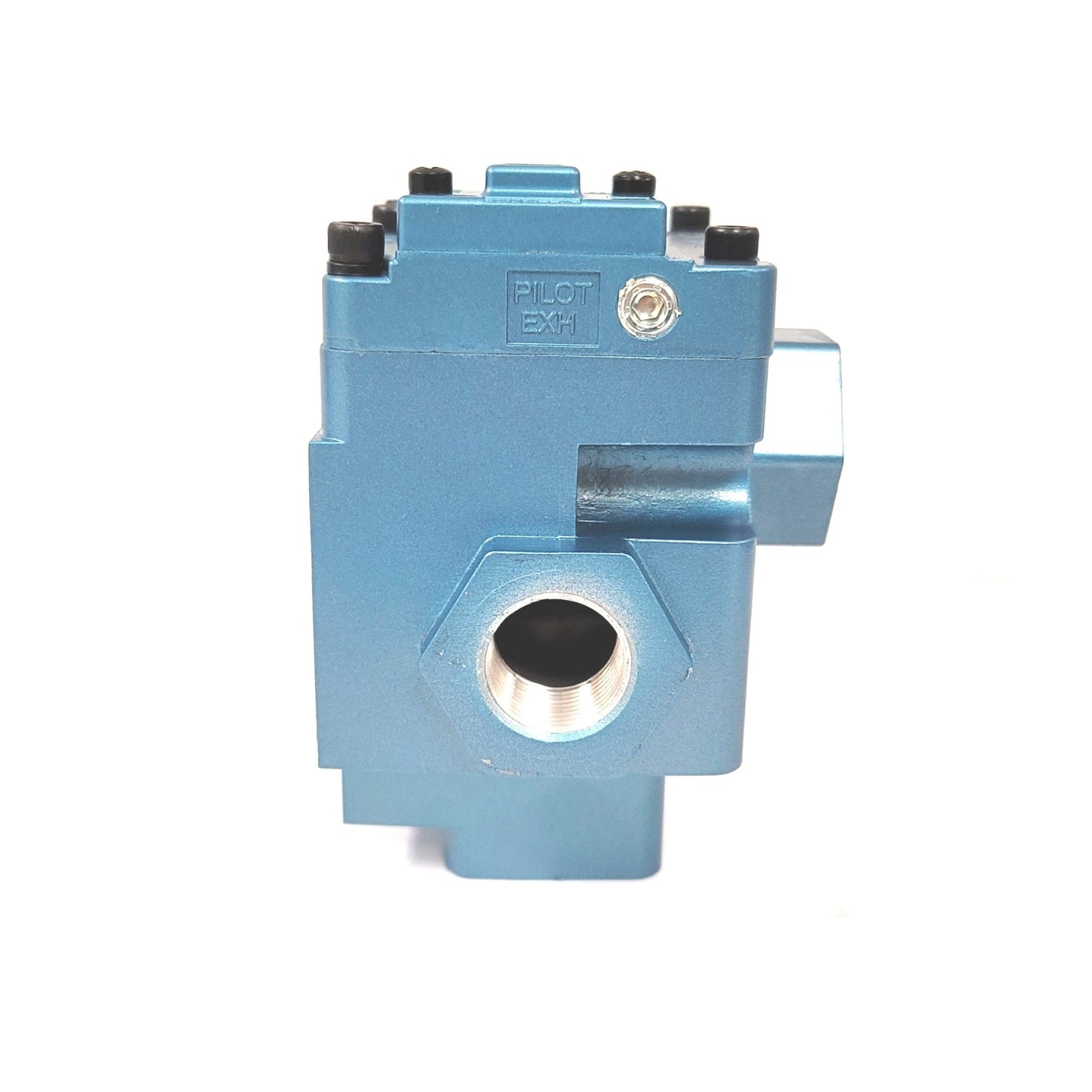 New MAC Valves 57D-52-RE 3-Way Balanced Spool Valve N.C. External Pilot, 3/4"NPTF