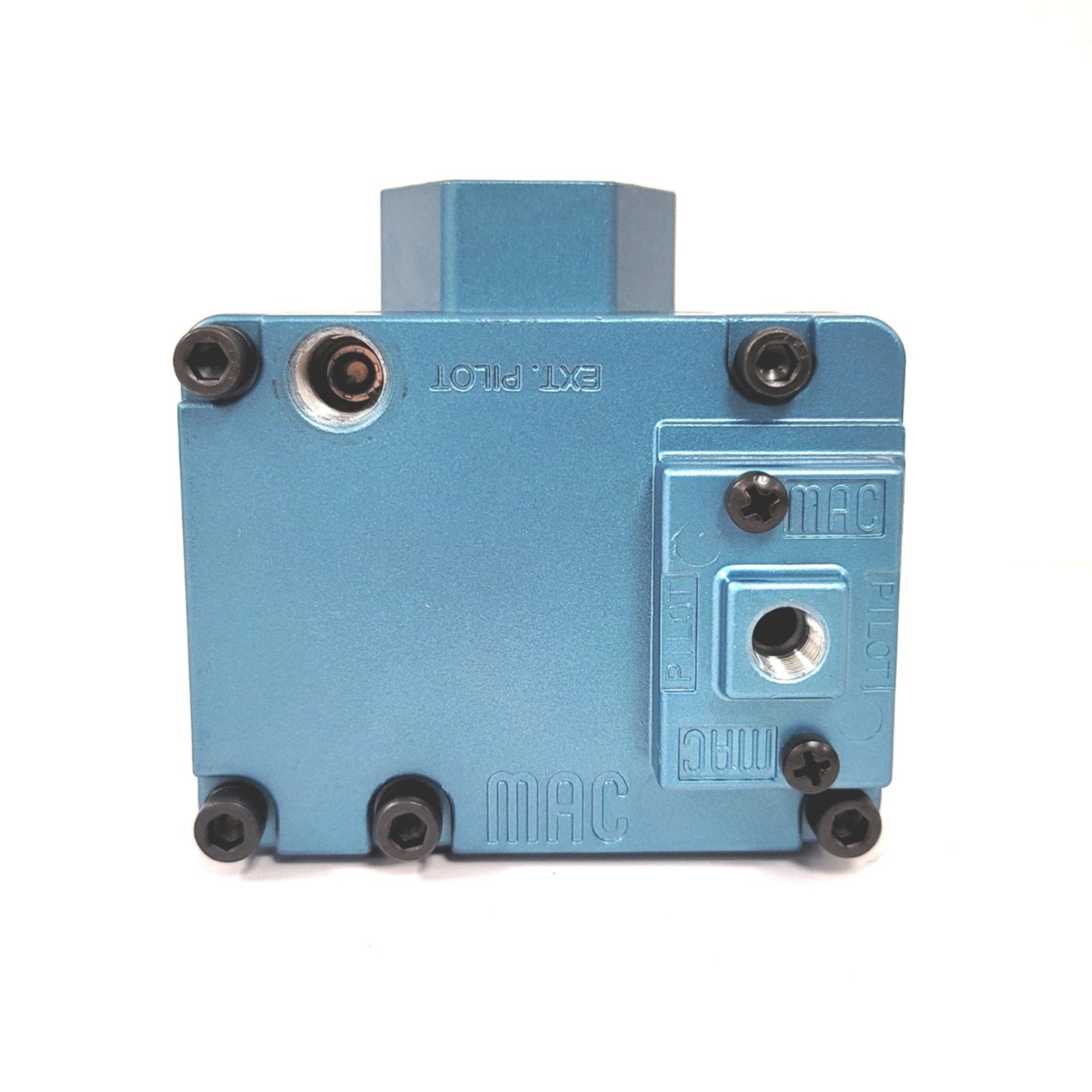 New MAC Valves 57D-52-RE 3-Way Balanced Spool Valve N.C. External Pilot, 3/4"NPTF