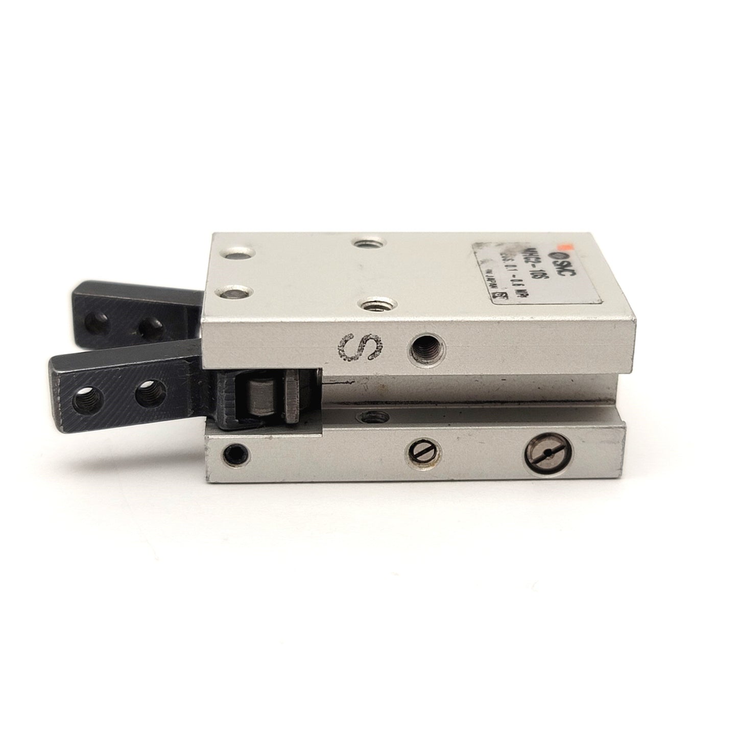 Used SMC MHC2-10S Angular 2-Jaw Pneumatic Gripper Spring Return 0.25-0.6MPa, 0.070Nm