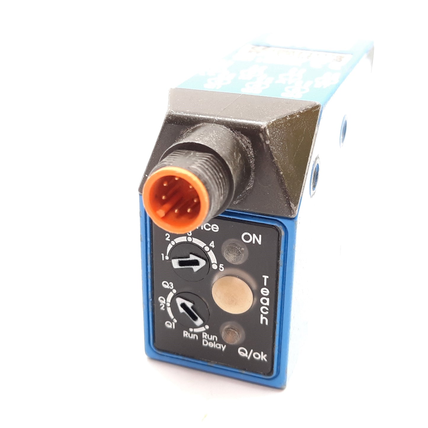 Used Sick CS3-P1132 Photoelectric Color Sensor, 12.5mm, 12-30VDC, PNP, 7-Pin M12