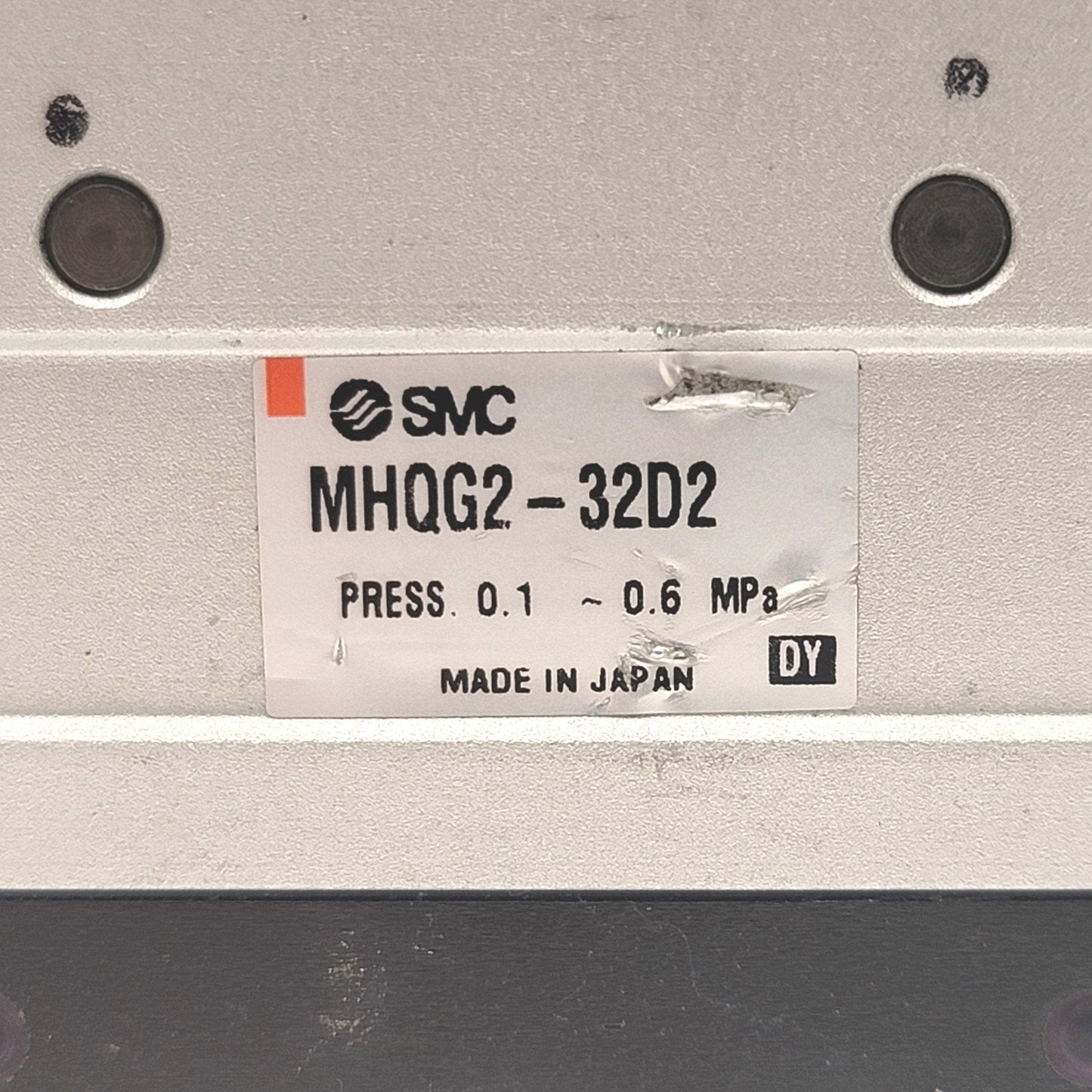 Used SMC MHQG2-32D2 Parallel 2-Jaw Pneumatic Gripper Stroke: 20mm, 0.1-0.6MPa