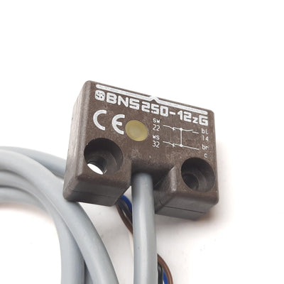 New Other Schmersal BNS 250-12ZG Safety Sensor, 1x N/O 2x N/C, 24VDC, 4-Wire 1m