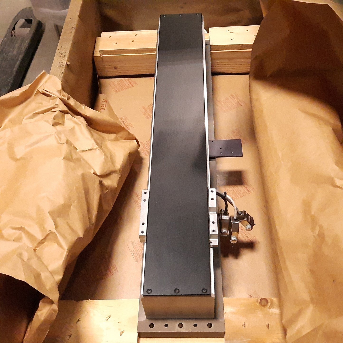 New Aerotech ALA10040-M-5-LTX50-6-STD-HNG-CMS/ES13893 Linear Motor Positioner, 400mm