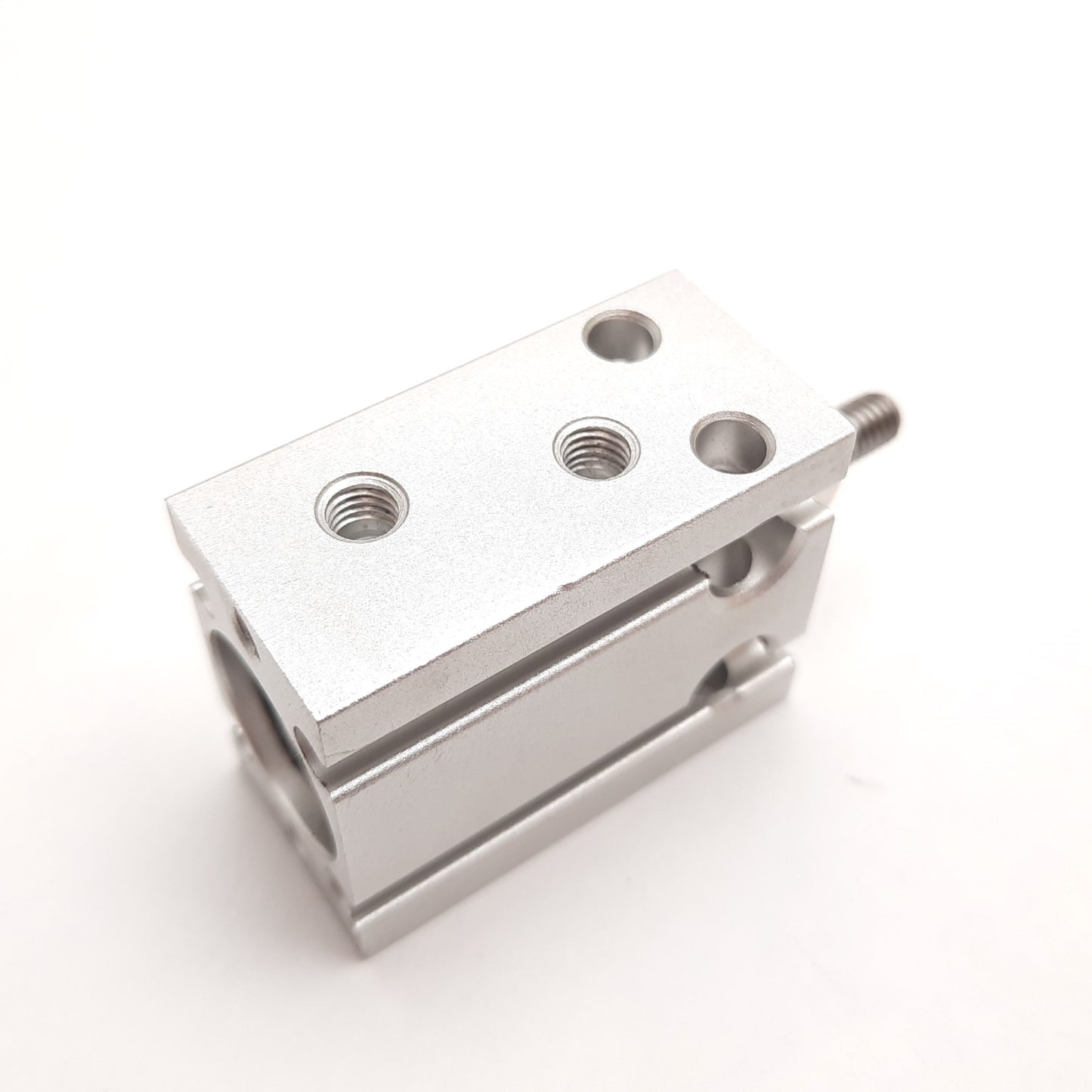 New SMC CU16-10D Pneumatic Cylinder, Bore: 16mm, Stroke: 10mm, 0.1-0.7MPa, M5x0.8