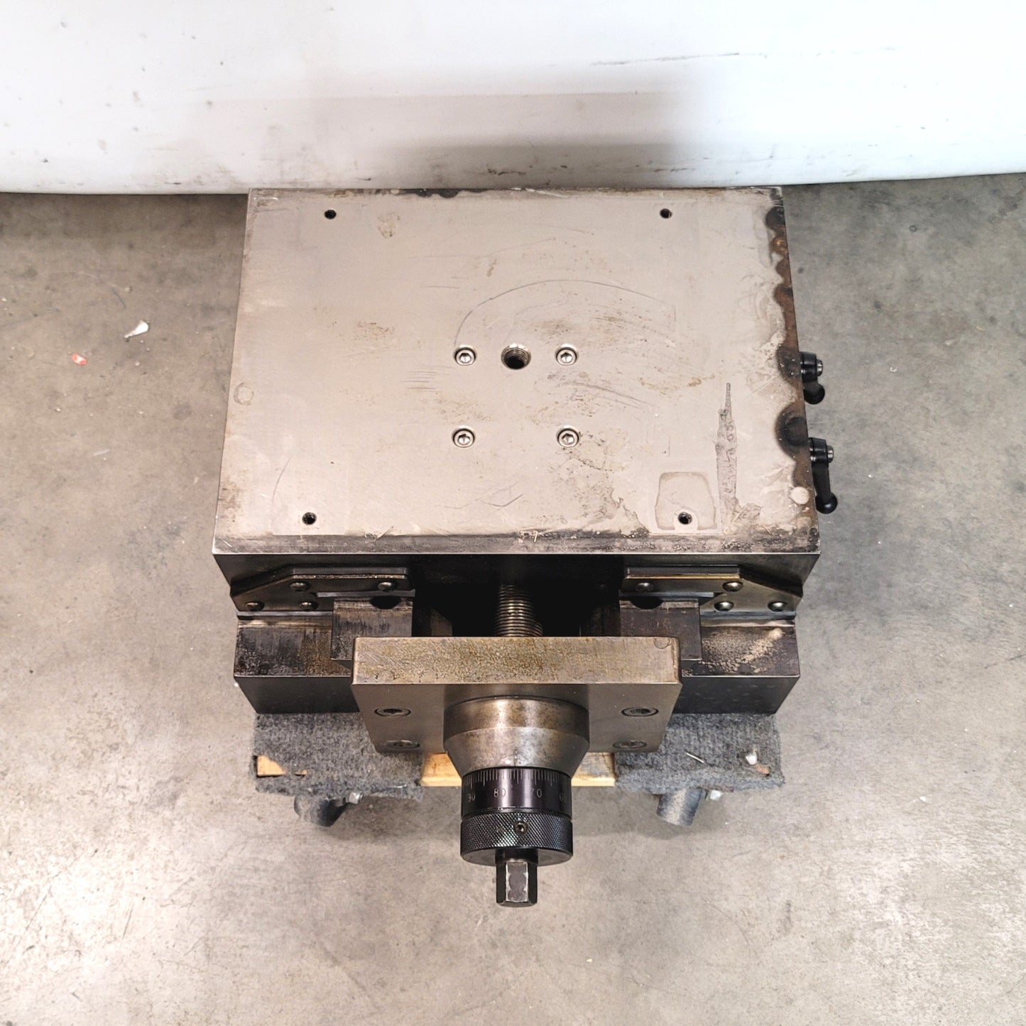 Used SKF SSK Heavy Duty Dovetail Manual Linear Positioner 12" x 16" Table 2" Travel