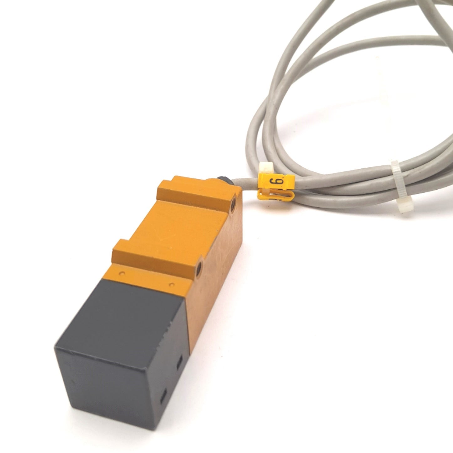 Used Omron E3S-5DB41-T Photoelectric Sensor Receiver 1.5-4mA Output, 12-24VDC 50mA