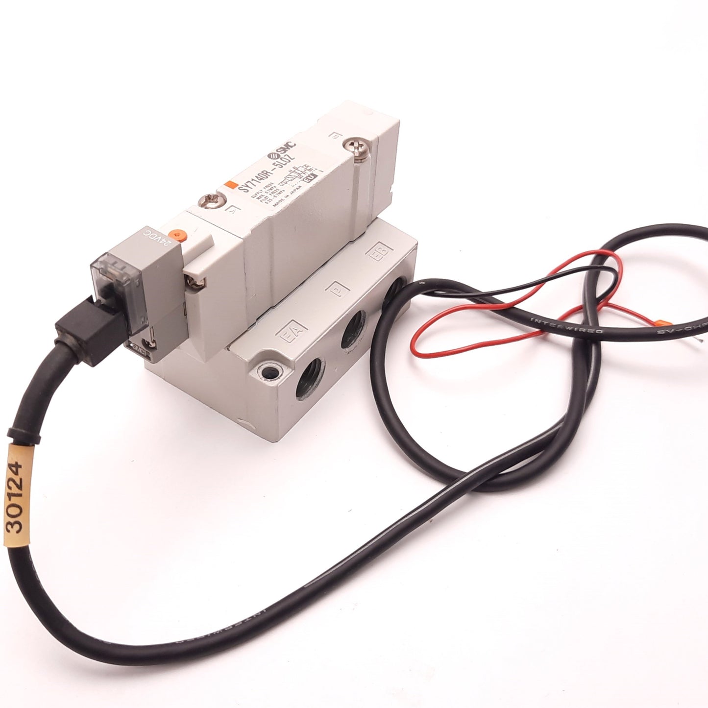 Used SMC SY140R-5LOZ Solenoid Valve 2 Position 5 Port 24V DC Coil 1/4" NPT