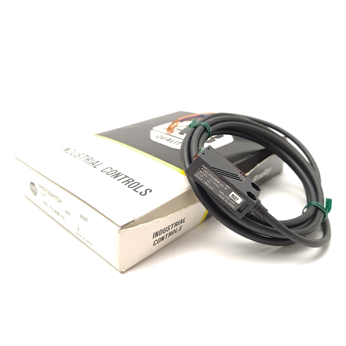 New Allen Bradley 42KC-P2LNSM-A2 PhotoSwitch 12-24VDC 30mA NPN Sens. Distance 4.9ft