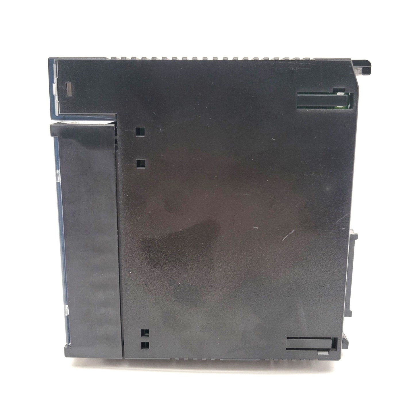 Used GE Fanuc IC693MDL340E PLC Output Module 120VAC 0.5A, 16-Point, Series 90-30