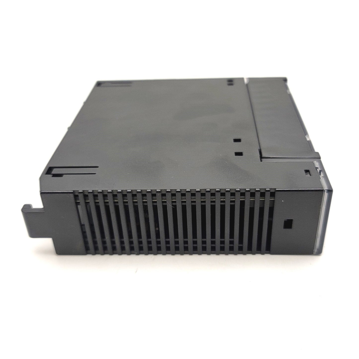 Used GE Fanuc IC693MDL340E PLC Output Module 120VAC 0.5A, 16-Point, Series 90-30
