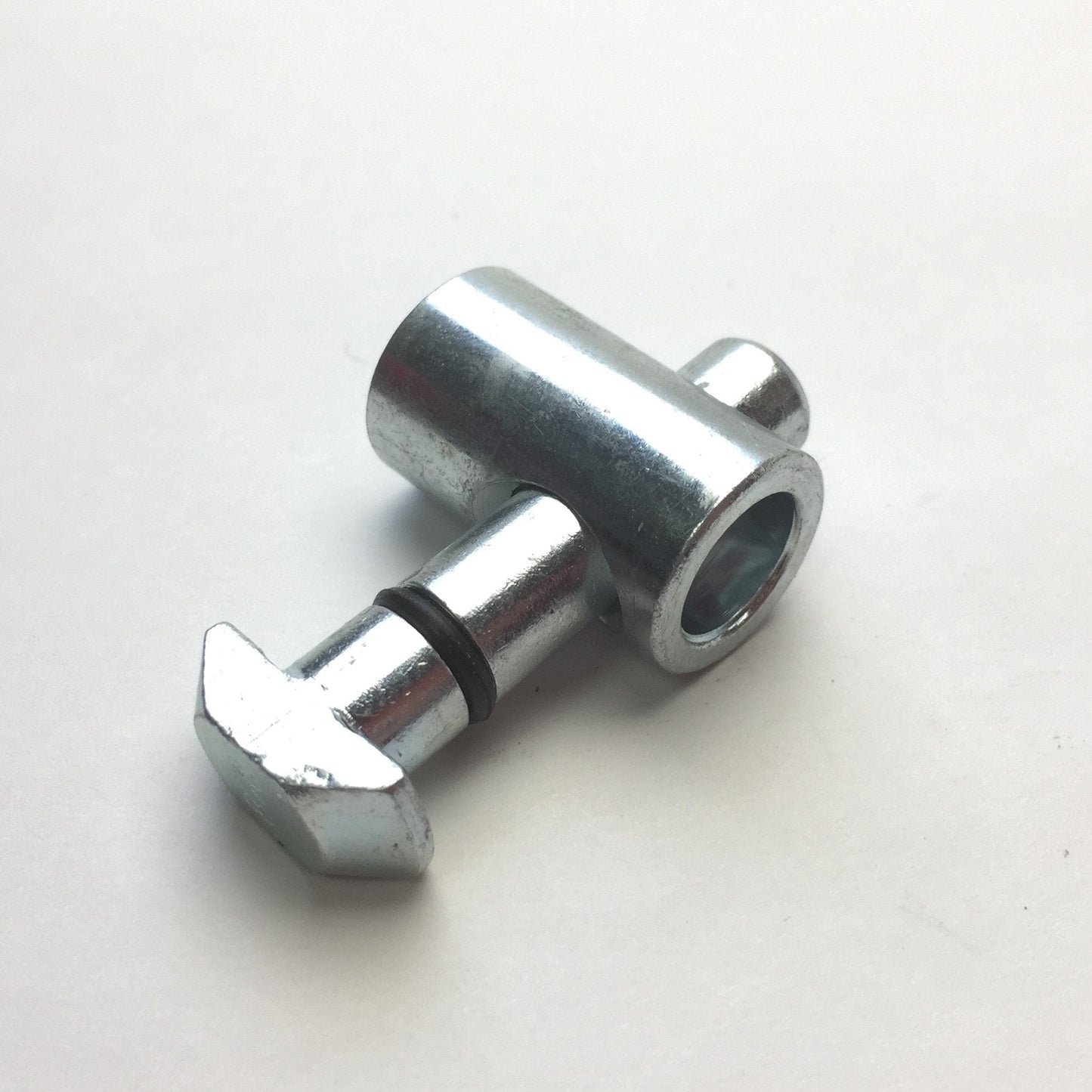 Used Lot of 9 80/20 14012 Aluminum Extrusion Central Connector Vertical Orientation