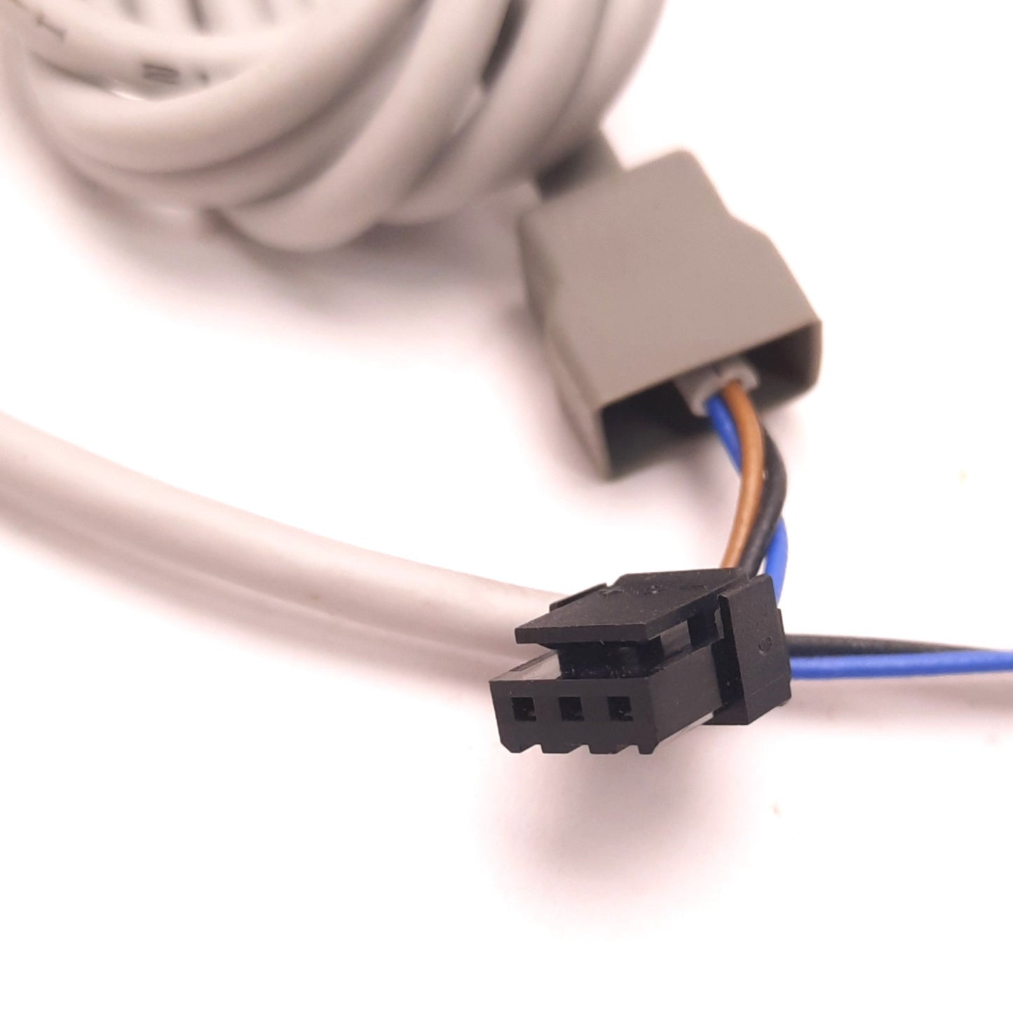 New SMC ISE35-N-65-P Pressure Switch with AR20K-N02E3-Z-B Regulator, 1/4 NPT, 125Psi