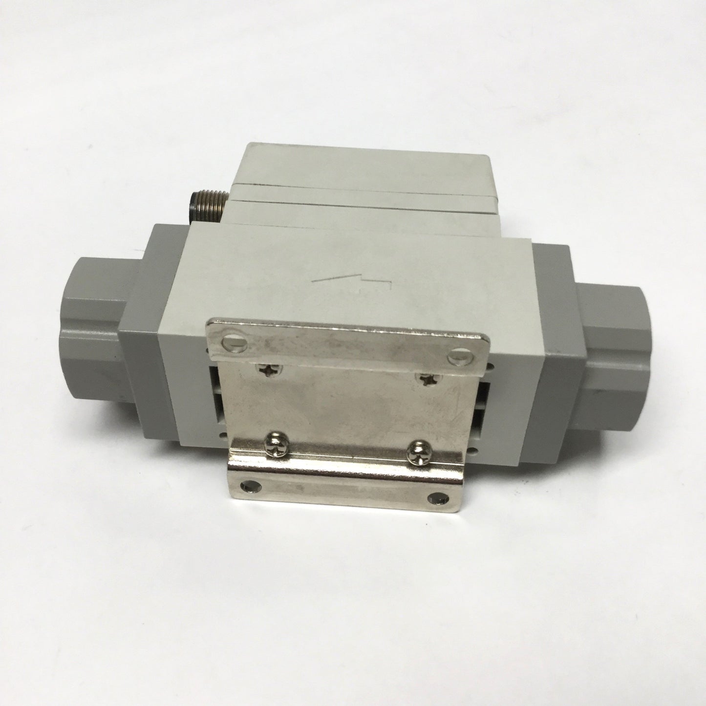 Used SMC PF2A751-N04-67 Digital Air Flow Sensor Switch 1/2" NPT, 50-500 LPM, 12-24VDC