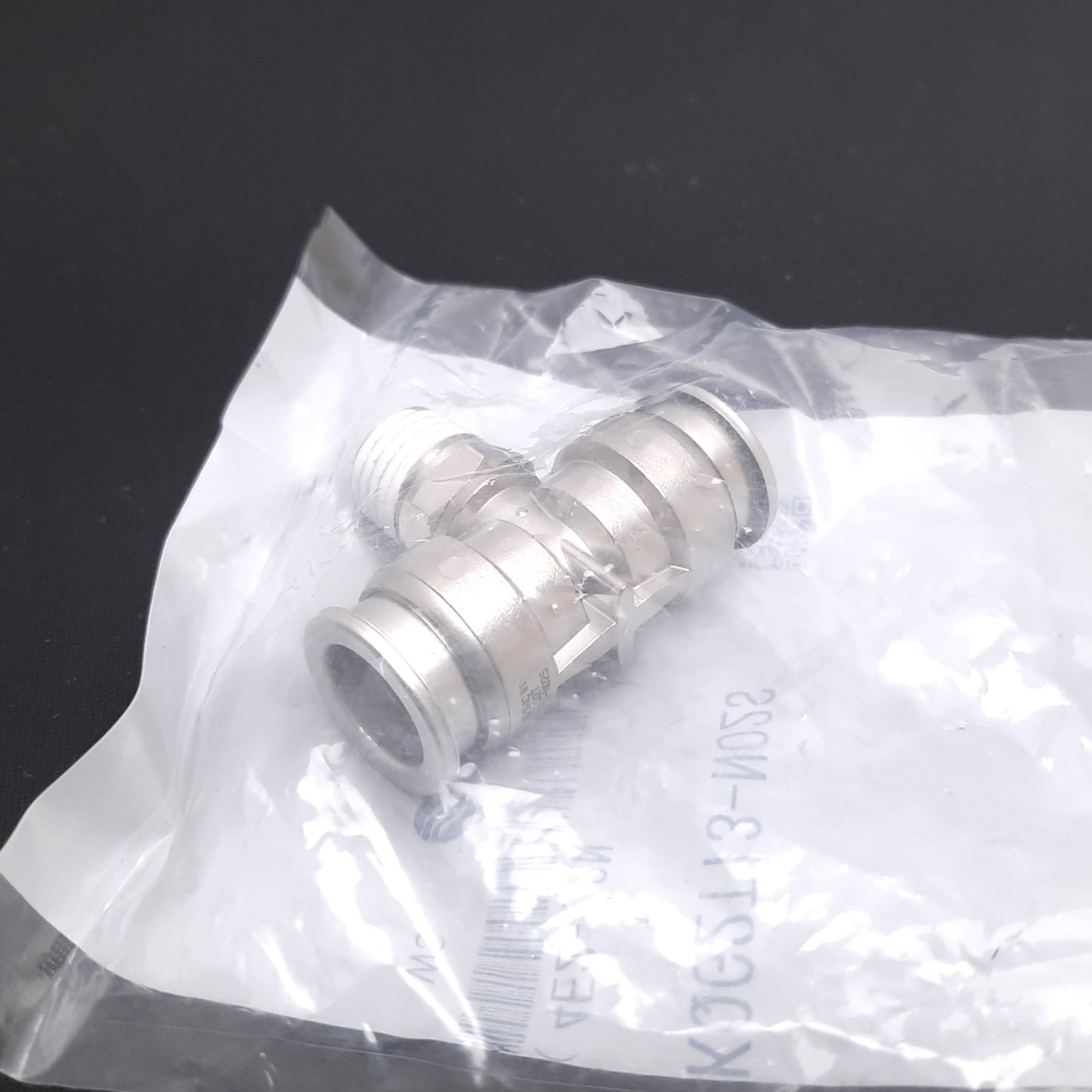 New SMC KQG2T13-N02S Branch Tee Fitting, 1/4" NPT Male to 1/2" Tube OD, 316 SS