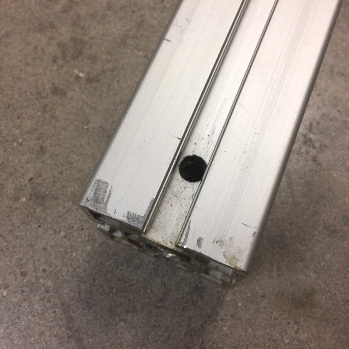 Used Bosch Rexroth 3842990350 Strut Profile 60x60mm Square Aluminum Extrusion 33.5"L