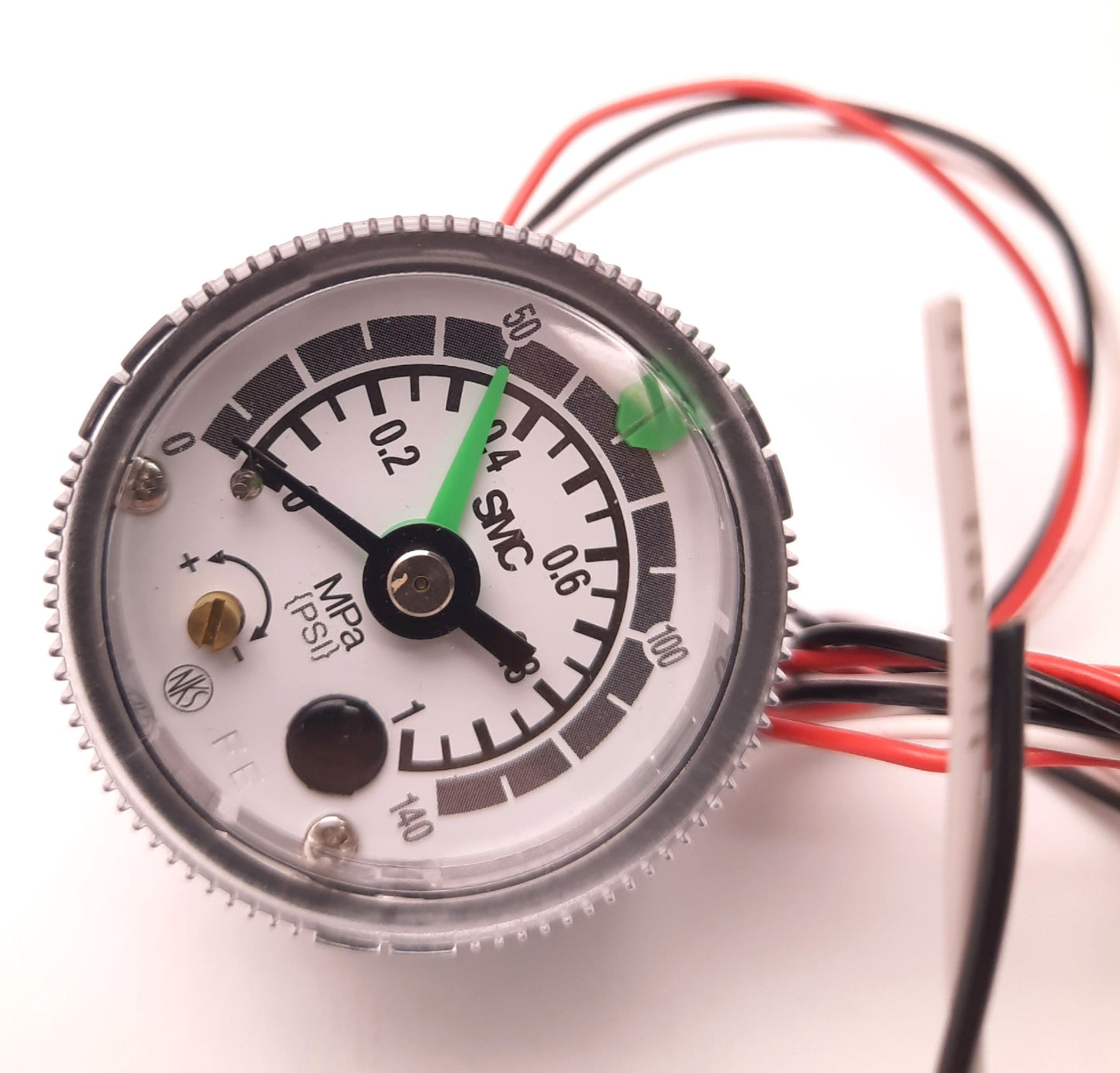Used SMC GP46 Pressure Gauge With Switch, 0 to 1.0 MPa 1/8 NPT Thread Limit Indicator