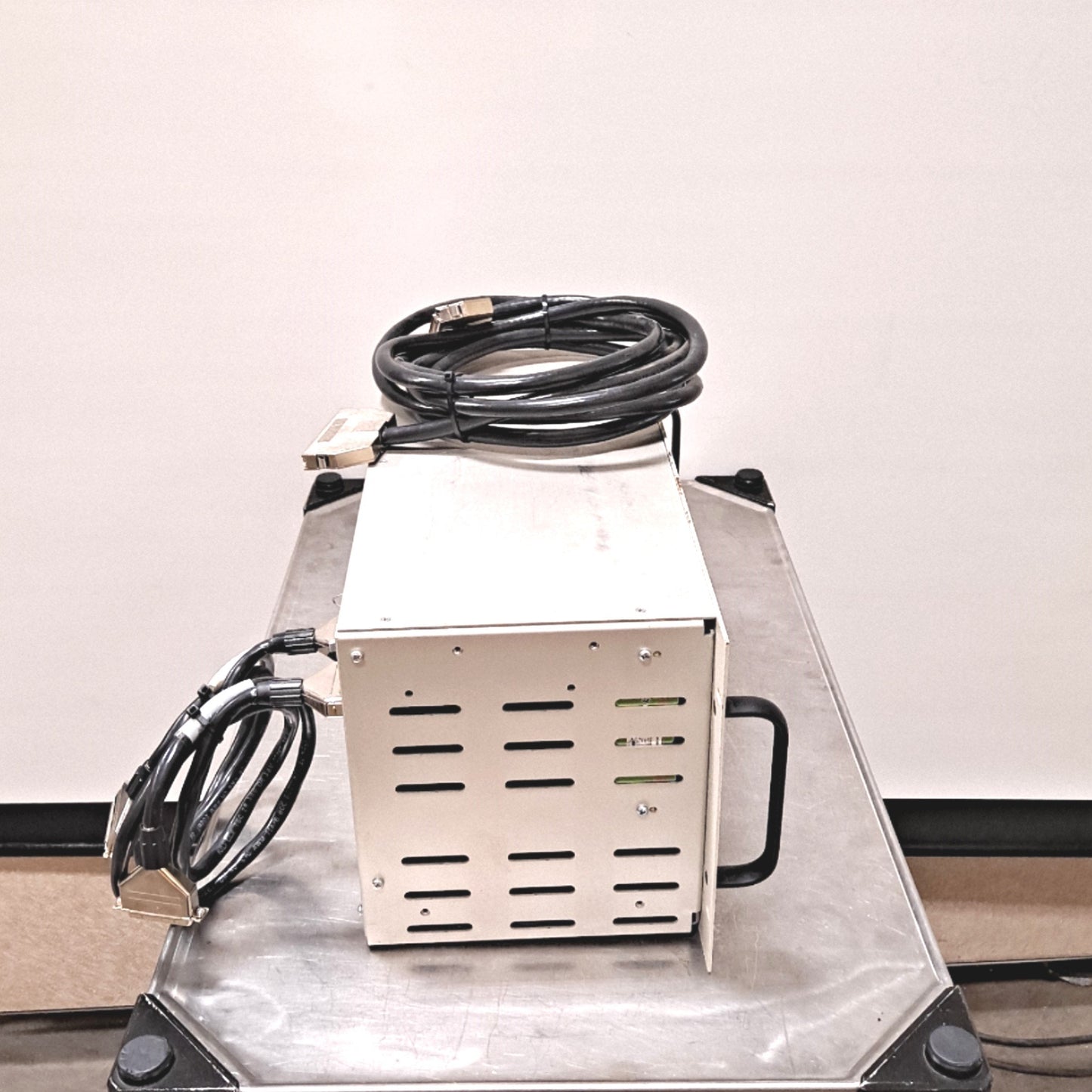 Used Aerotech DR500R-A-160-160 Servo System 115 VAC 2000 W With 2 X AS32020-UF
