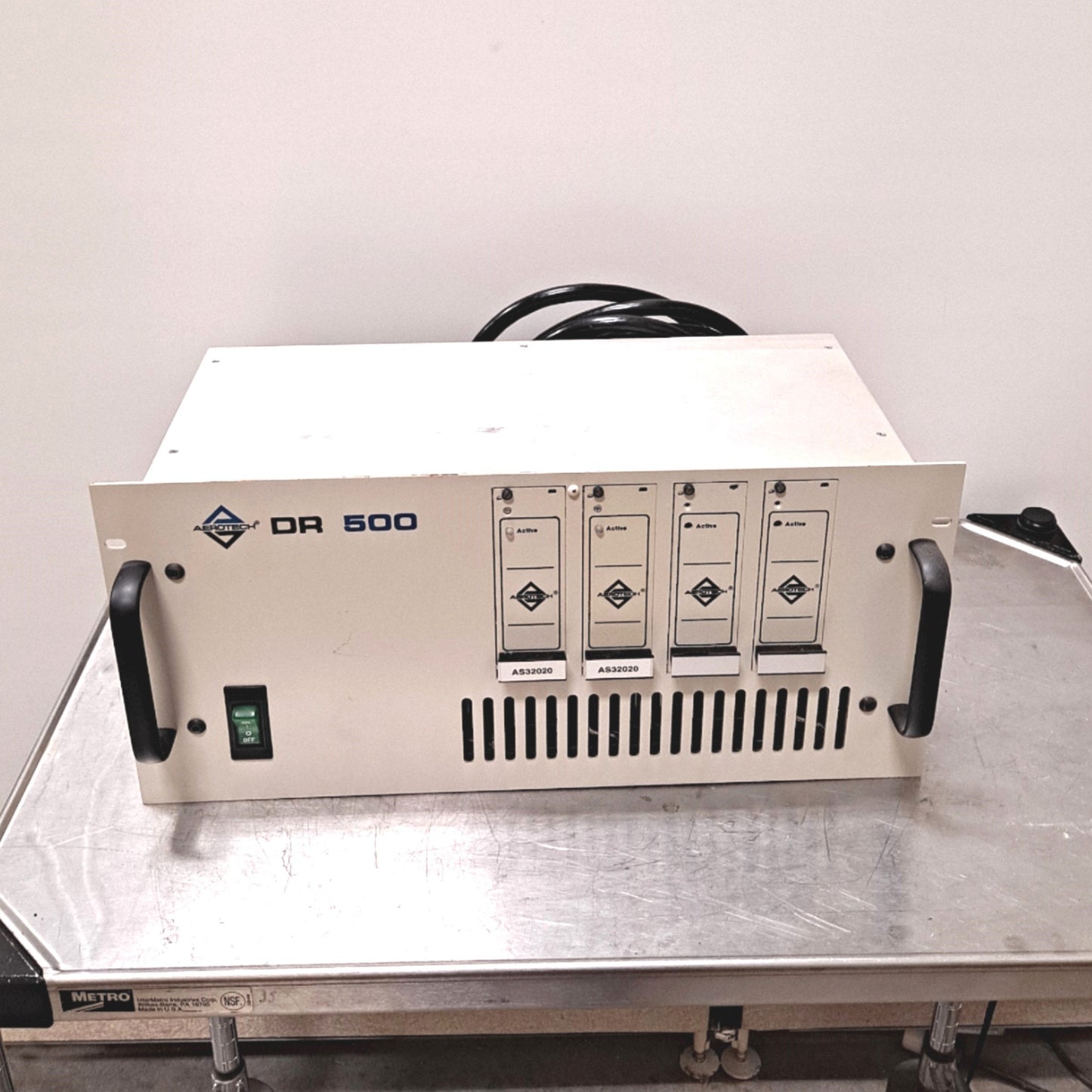 Used Aerotech DR500R-A-160-160 Servo System 115 VAC 2000 W With 2 X AS32020-UF