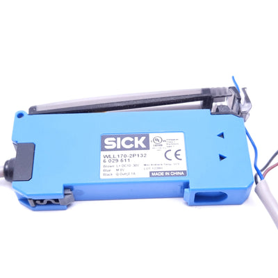 Used Sick WLL170-2P132 Photoelectric Fiber Optic Sensor, 10-30VDC, PNP, *Broken Clasp