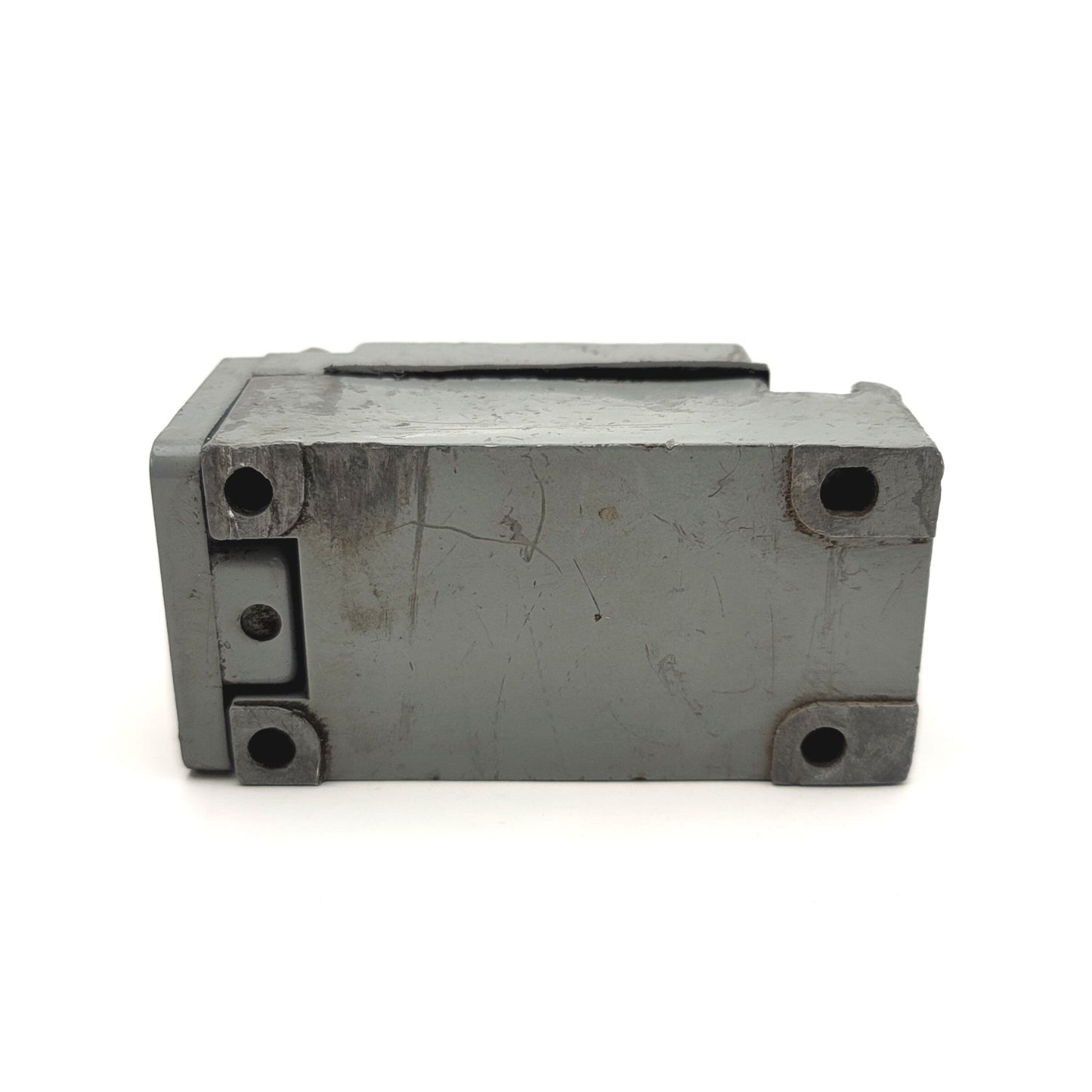 Used Cutler Hammer E51SBL Photoelectric Sensor Body W/E50RA Receptacle 20-120VAC