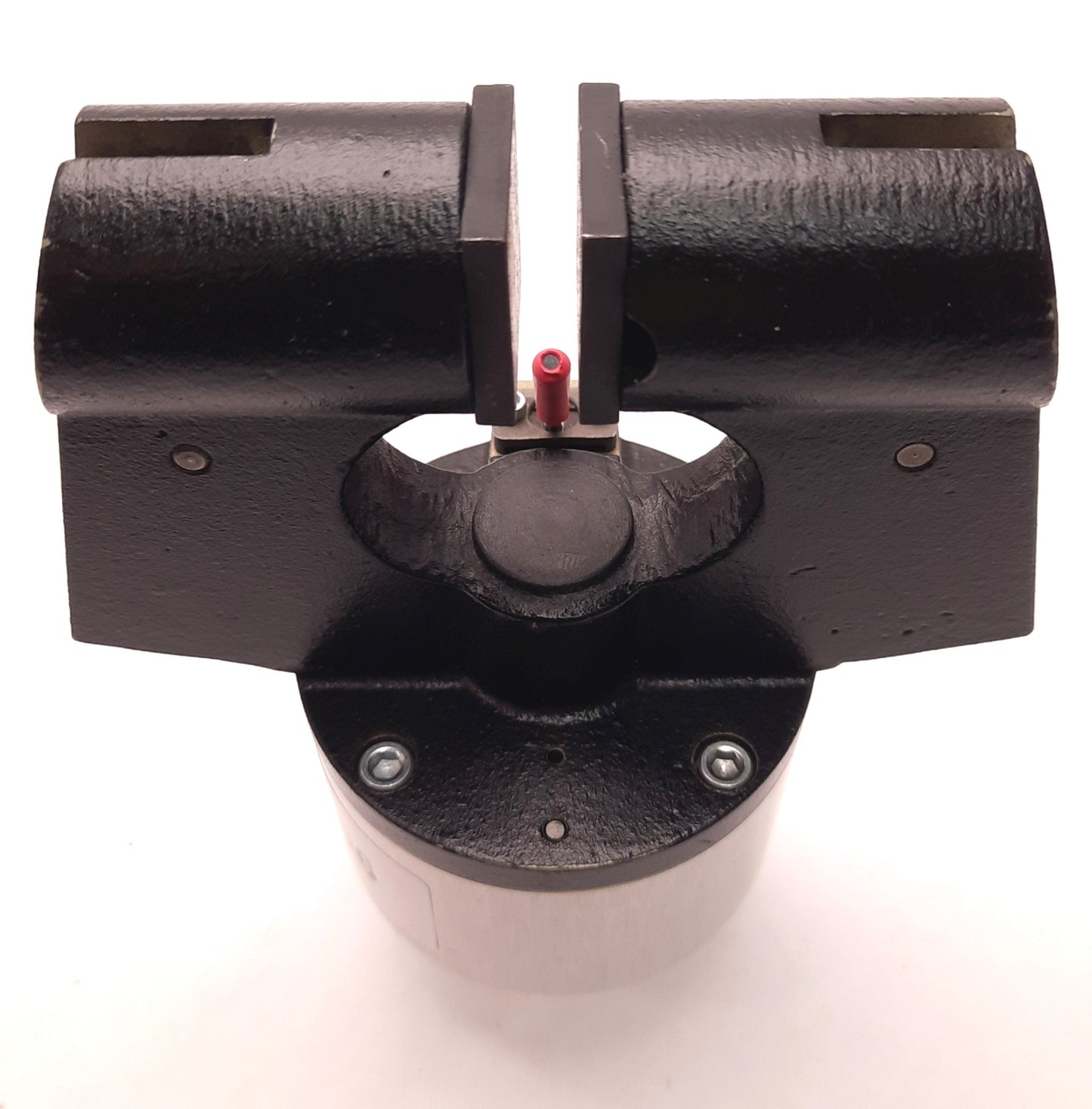 Used Instron Pneumatic Tensile Strength Gripper/Grabber, 6mm Travel, 90 PSIG Max