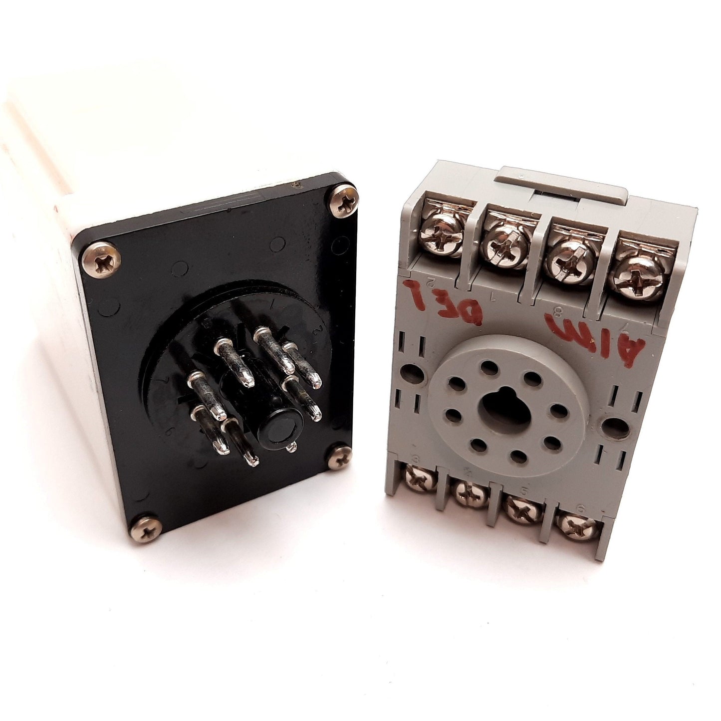Used Dayton 5X828F Solid State Time Delay Relay, On Delay, 0.1-10Sec, 120VAC w/Socket