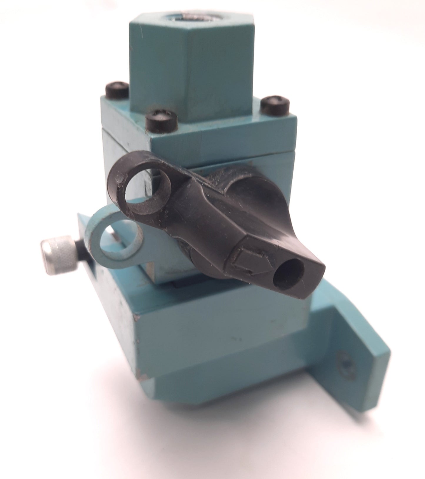 Used Wilkerson GPA-95-096 On Off Control Valve with 90 Degree Fitting, 1/4" 1/8" NPT