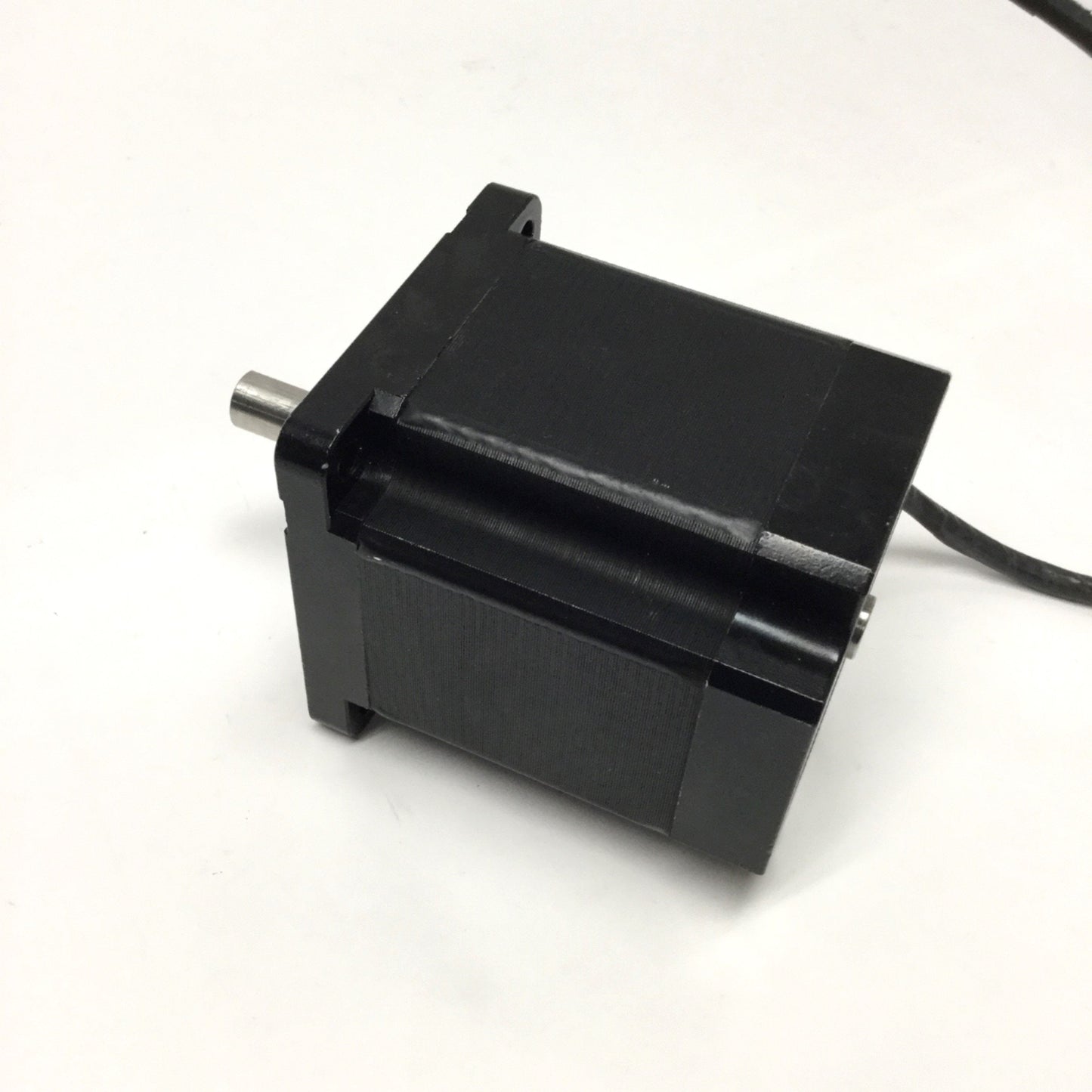 Used Applied Motion HT34-476 High Torque 2-Phase Stepper Motor NEMA 34 864oz-in 1.8ø