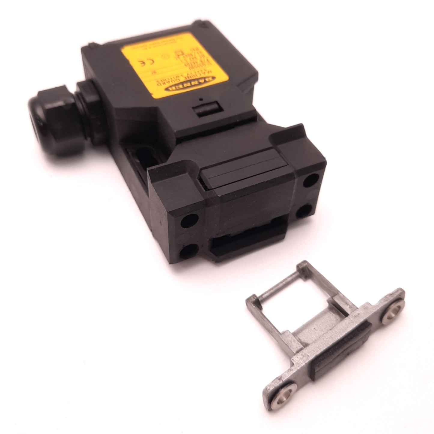 Used Banner SI-QS90MF Safety Interlock Door Switch 400v AC, 6 Amps, 2 N.C. 1 N.O.