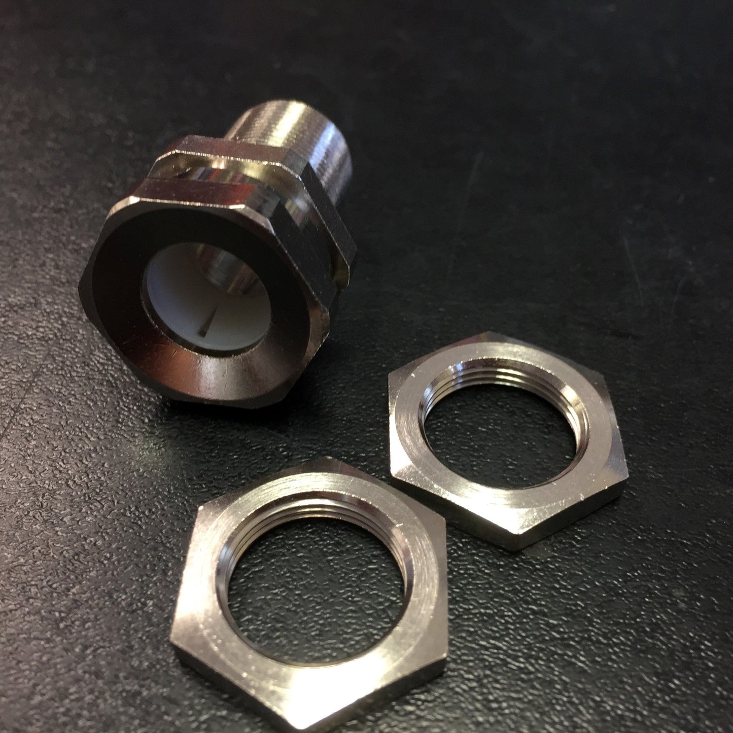 New Lot of 4 Balluff BAM00E0 Proximity Sensor Mounts w/Positive Stops Ø22 x 34mm