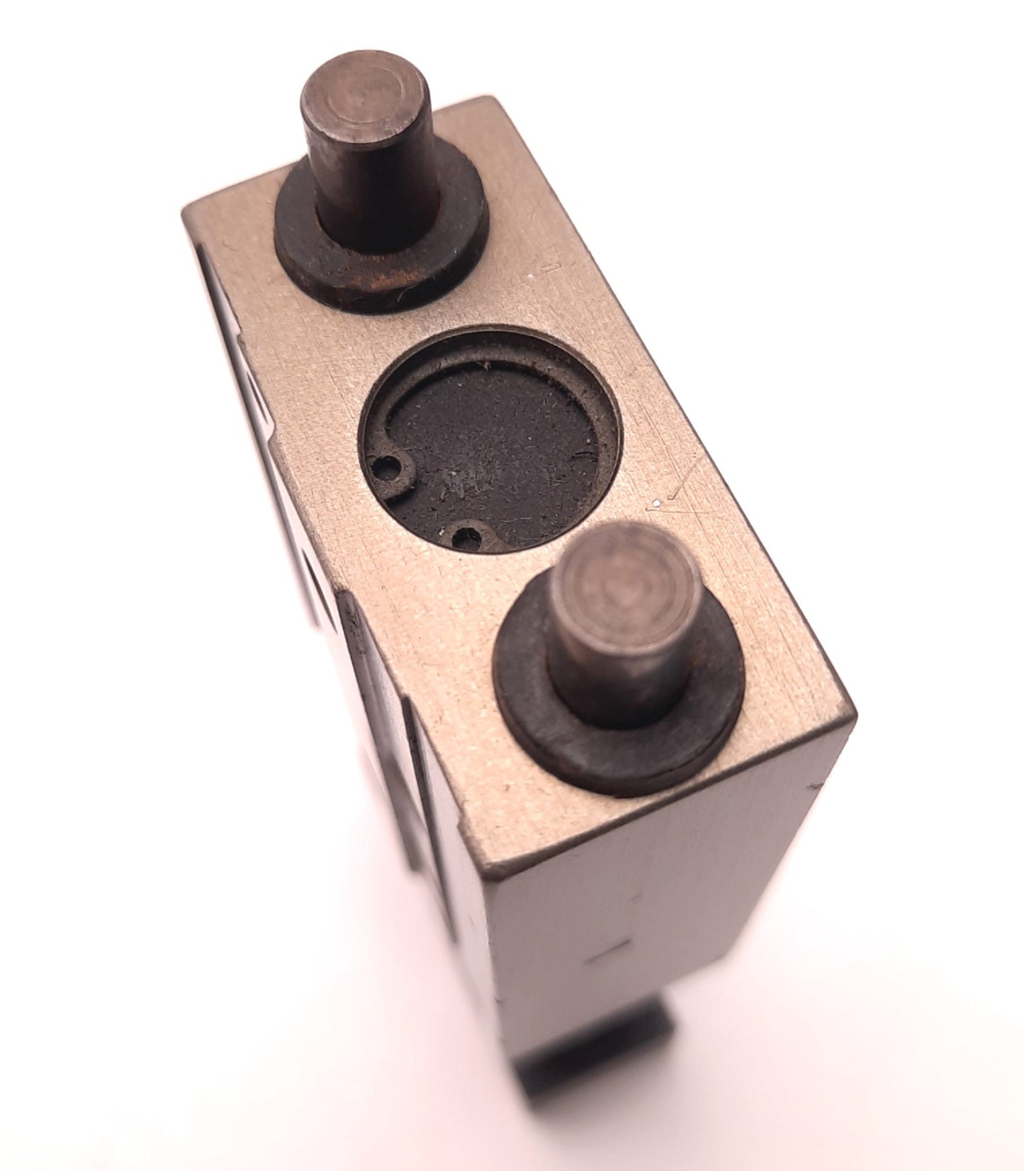 Used PHD SA022X1-J2-304 Compact Thruster Slide 1" Travel, M5x0.8 Ports, Tool Plate