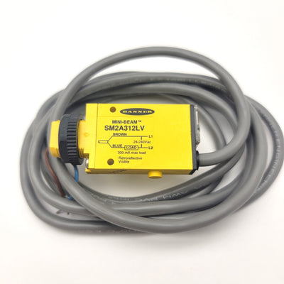 Used Banner Engineering SM2A312LV Retroreflective Mini Beam Sensor 24-240VAC, 5000mm