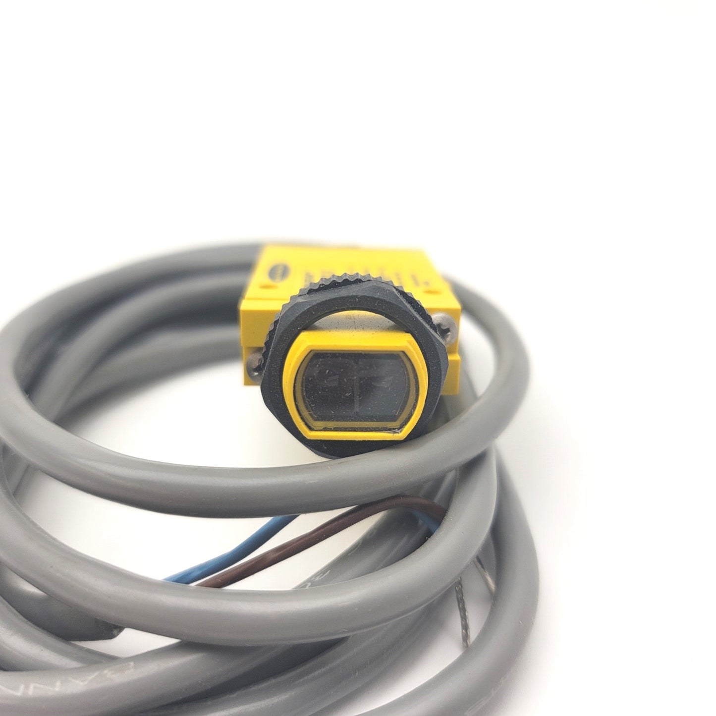 Used Banner Engineering SM2A312LV Retroreflective Mini Beam Sensor 24-240VAC, 5000mm