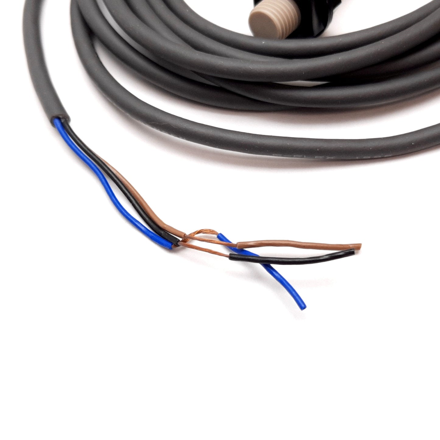 New Omron E2F-X1R5E1 Inductive Proximity Sensor, 1.5mm, 12-24VDC 200mA, NPN, 2m