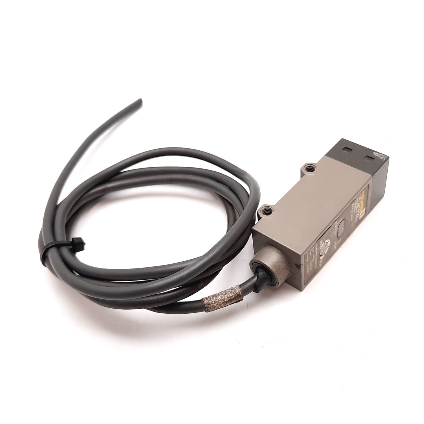 Used Omron E3L-2DE4-50 Photoelectric Sensor Receiver, 2m, 12-24VDC, NPN, 4-Wire 1m