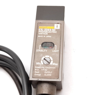 Used Omron E3L-2DE4-50 Photoelectric Sensor Receiver, 2m, 12-24VDC, NPN, 4-Wire 1m